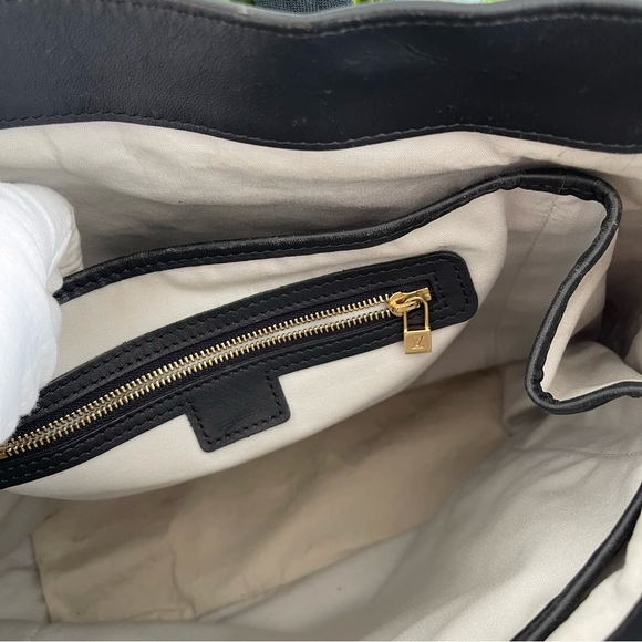 LOUIS VUITTON Lucille GM Tote bag - Picture 11 of 16